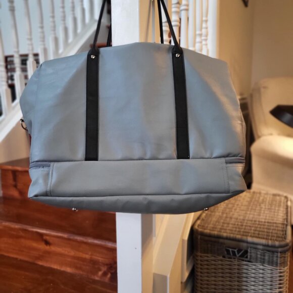 Brylane Weekender Overnight Bag Tote Lightweight Neutral Gray Unisex - Picture 4 of 14